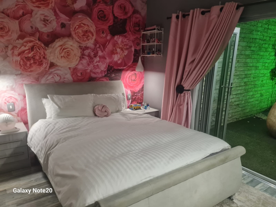 4 Bedroom Property for Sale in Zinniaville North West